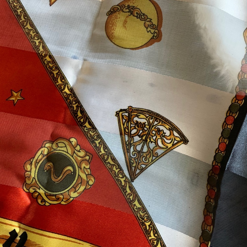 Scarf - Picture 4 of 4